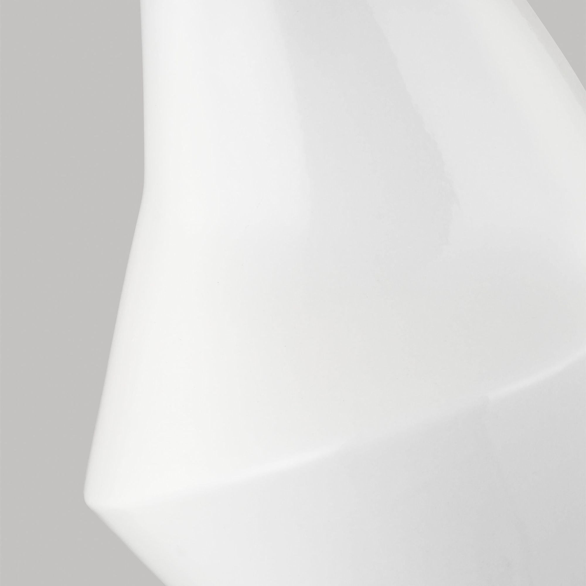 Kelly Wearstler Contour Short Table Lamp in Arctic White