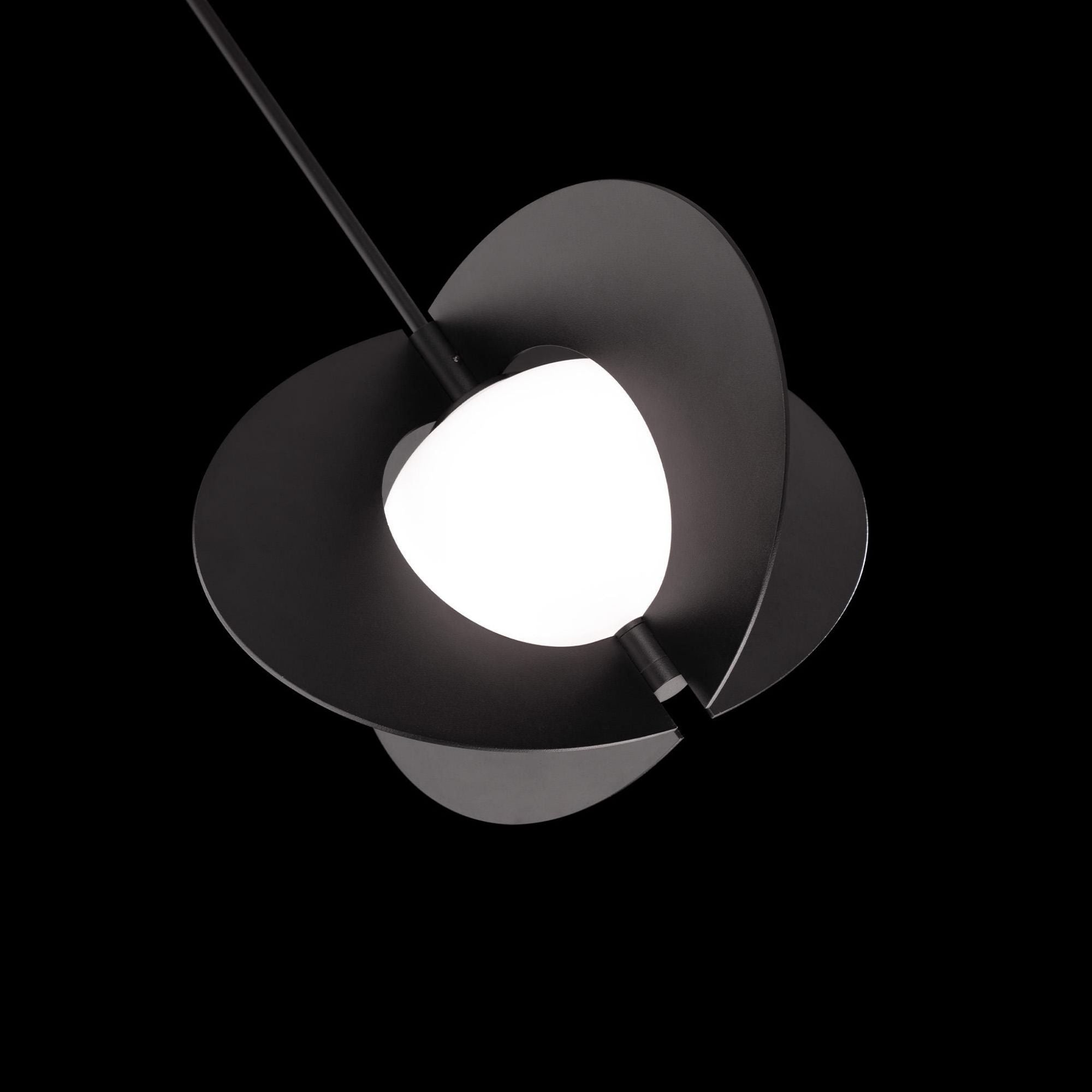 Echelon 24in LED Pendant 3000K in Black