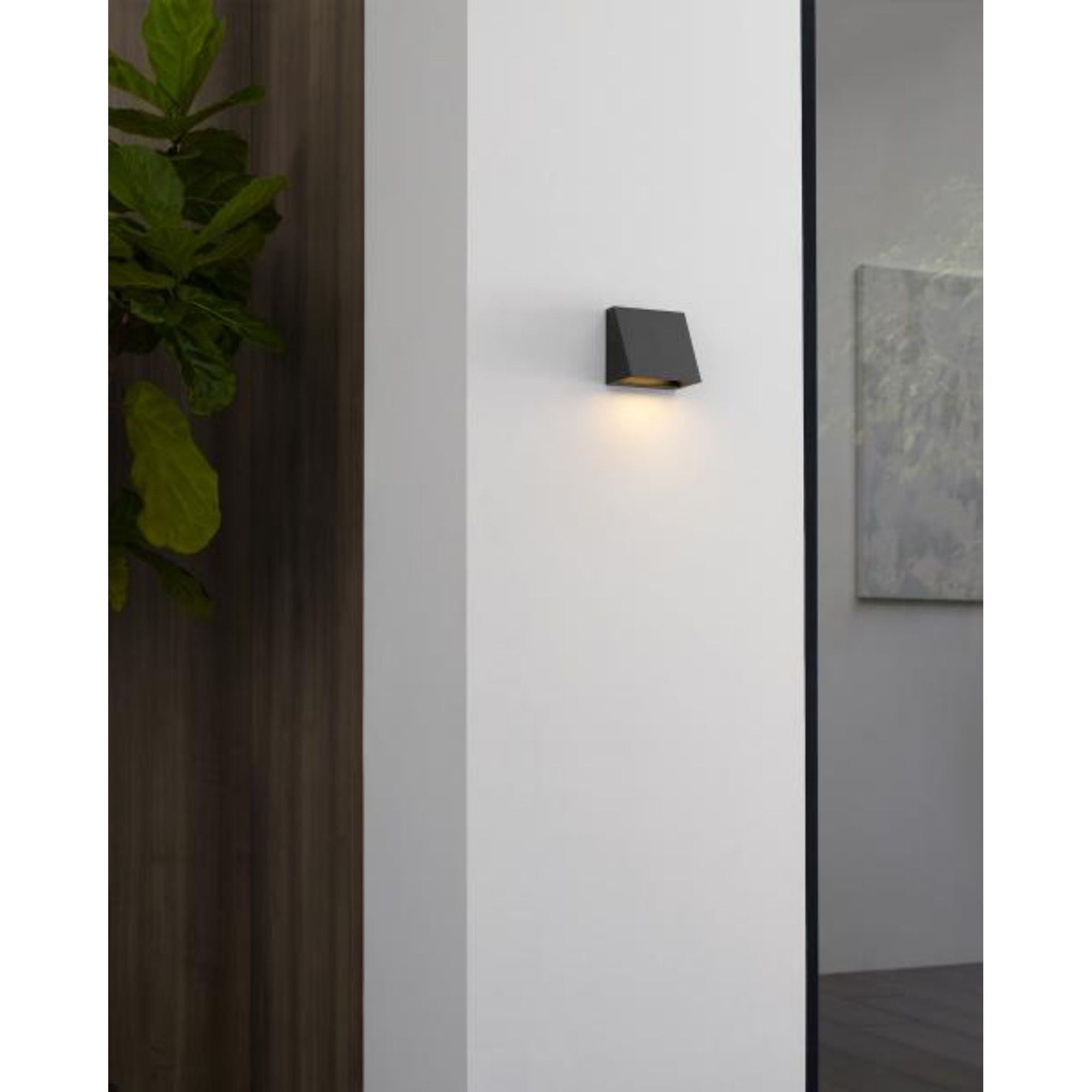 Pitch Single Outdoor Wall Outdoor 1-Light LED 2700K Silver by Sean Lavin