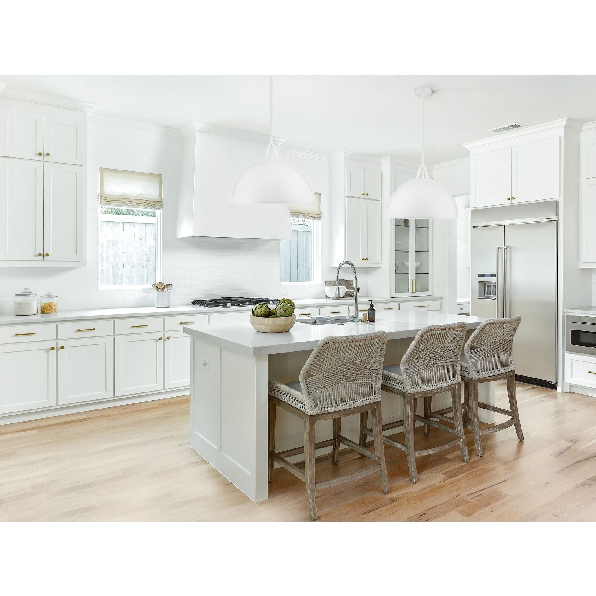 Soto 3 Light White Pendant