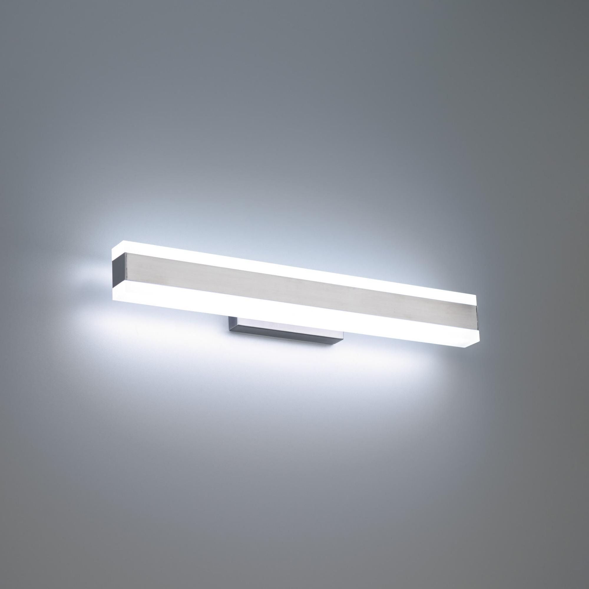 Cinch 19in LED Bathroom Vanity or Wall Light 3-CCT 2700K-3000K-3500K Set to 3500K in Brushed Nickel